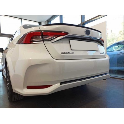 COROLLA 2019+ IÇIN UYUMLU ARKA TAMPON ALT ÇITASI KARBON