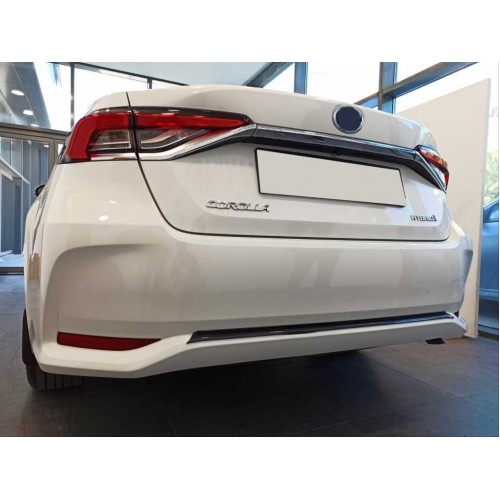 COROLLA 2019+ IÇIN UYUMLU ARKA TAMPON ALT ÇITASI KARBON