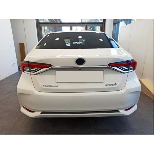 COROLLA 2019+ IÇIN UYUMLU ARKA TAMPON ALT ÇITASI KARBON