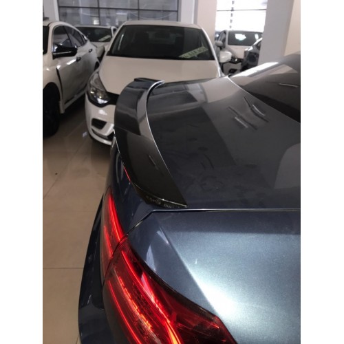 PASSAT B8 IÇIN UYUMLU LED SPOILER  (PIANO BLACK)